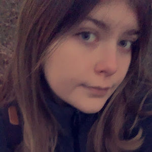 Meet your Posher, Chloe